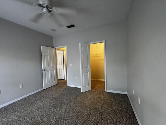 Building Photo - 2837 Shadow View Cir