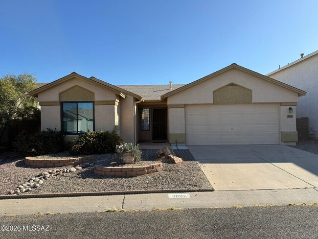 Building Photo - 3002 W Country Ranch Dr