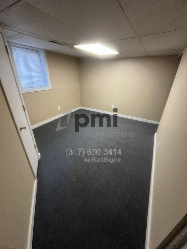 Building Photo - 1425 W Washington St