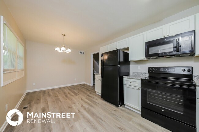 Building Photo - 3730 Danube Dr