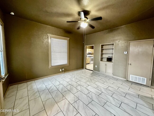 Building Photo - 618 Stewart Ct