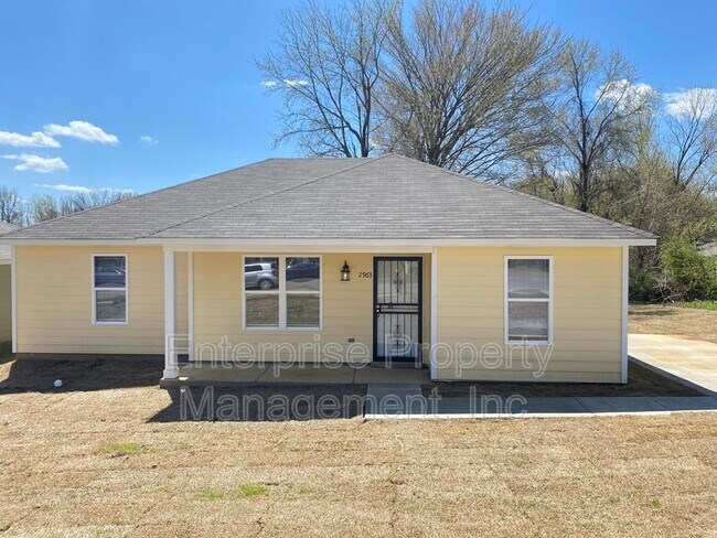 Building Photo - 2963 Lake Park Rd