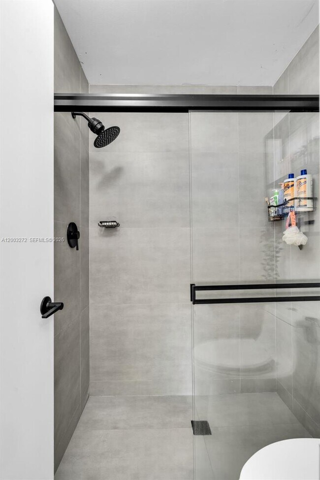 Building Photo - 250 SW 97th Terrace