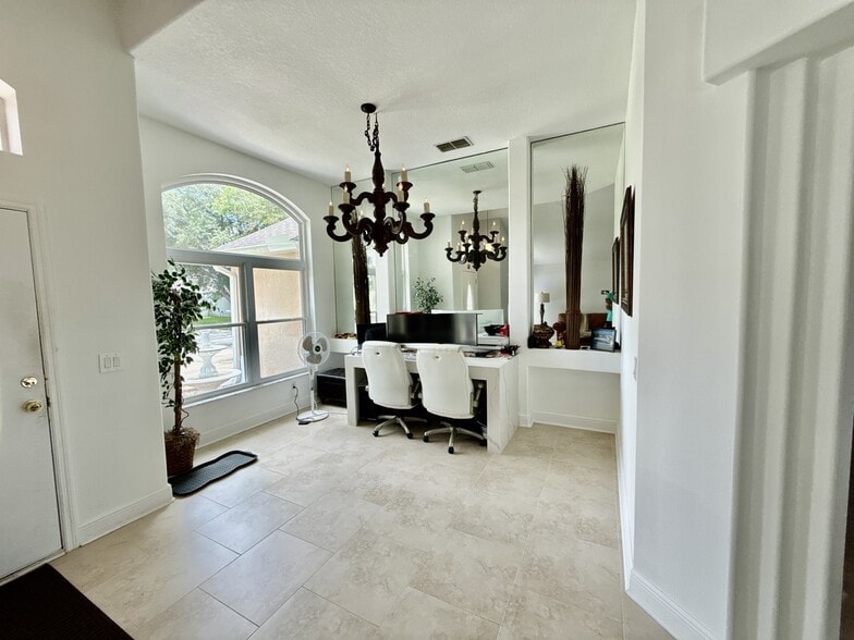 Building Photo - 19029 Weatherstone Dr