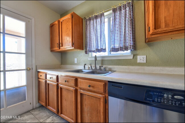 Building Photo - 7317 Desierto Rico Ave