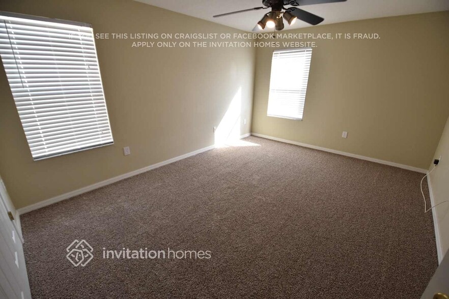 Building Photo - 11135 Golden Silence Dr