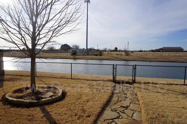 Building Photo - 9601 Crooked Creek Ln
