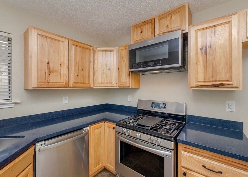 Building Photo - 12917 Meehan Dr