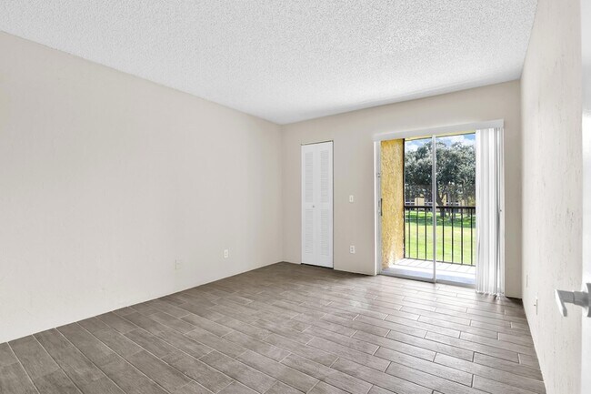 Building Photo - 414 Meadows Cir