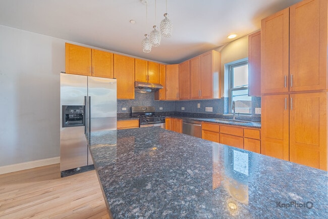 Building Photo - 3607 W 53rd St