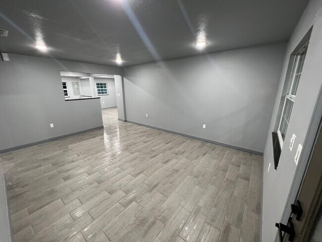 Building Photo - 4709 15th Ave S