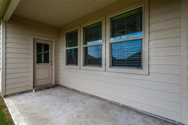 Building Photo - 1003 Rosewood St