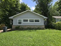 Building Photo - 236 E Oklahoma St
