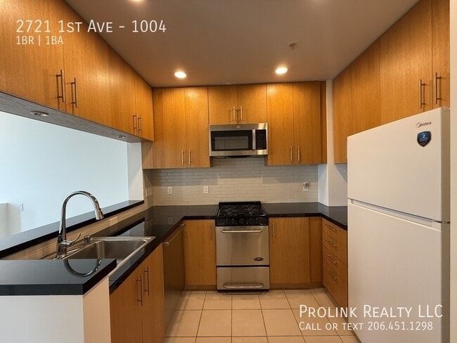 Building Photo - 2721 1st Ave