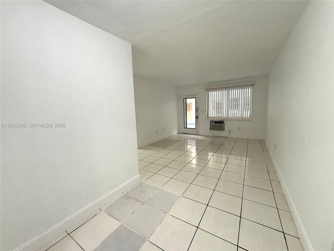 Building Photo - 6885 Byron Ave