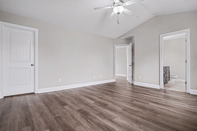 Building Photo - 201 Phillips Ridge Ln