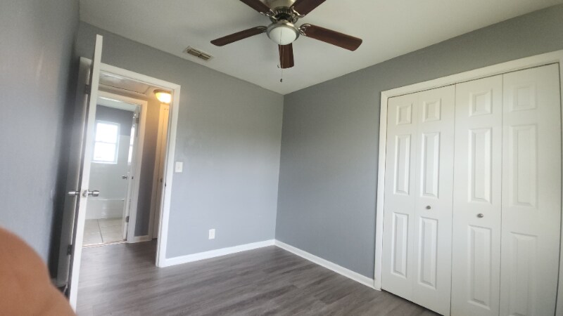 Building Photo - 2625 Kershaw Dr W
