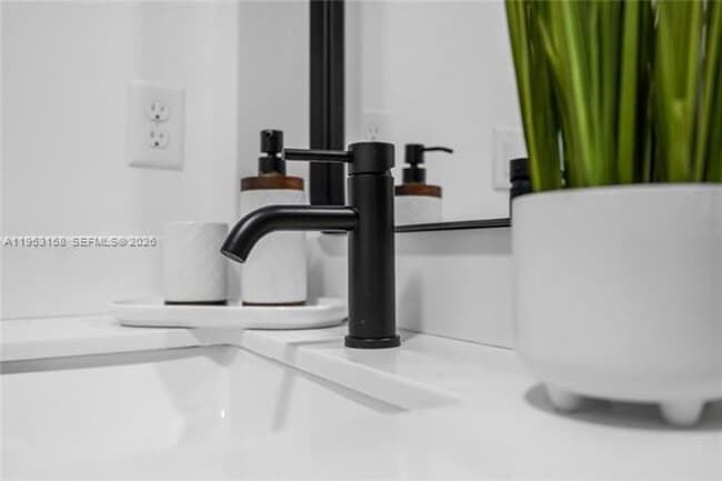 Building Photo - 3728 NW 19th Ave