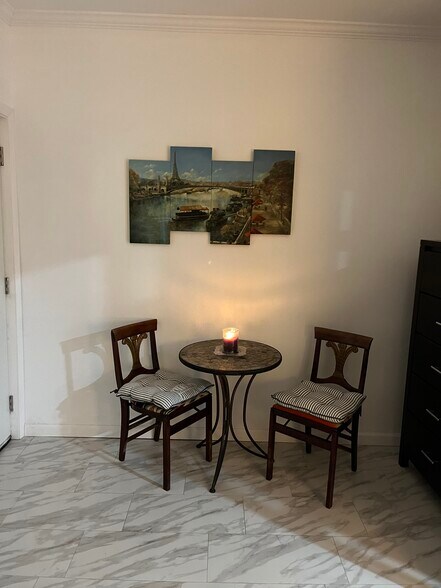 Building Photo - 17220 Ballinger St