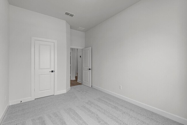 Building Photo - 119 Amaranth Wy