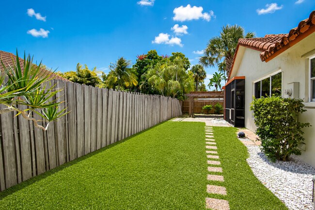 Building Photo - 7407 Silver Woods Ct