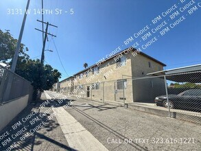 Building Photo - 3131 W 145th St