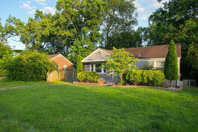 Primary Photo - 2129 Crystal Dr