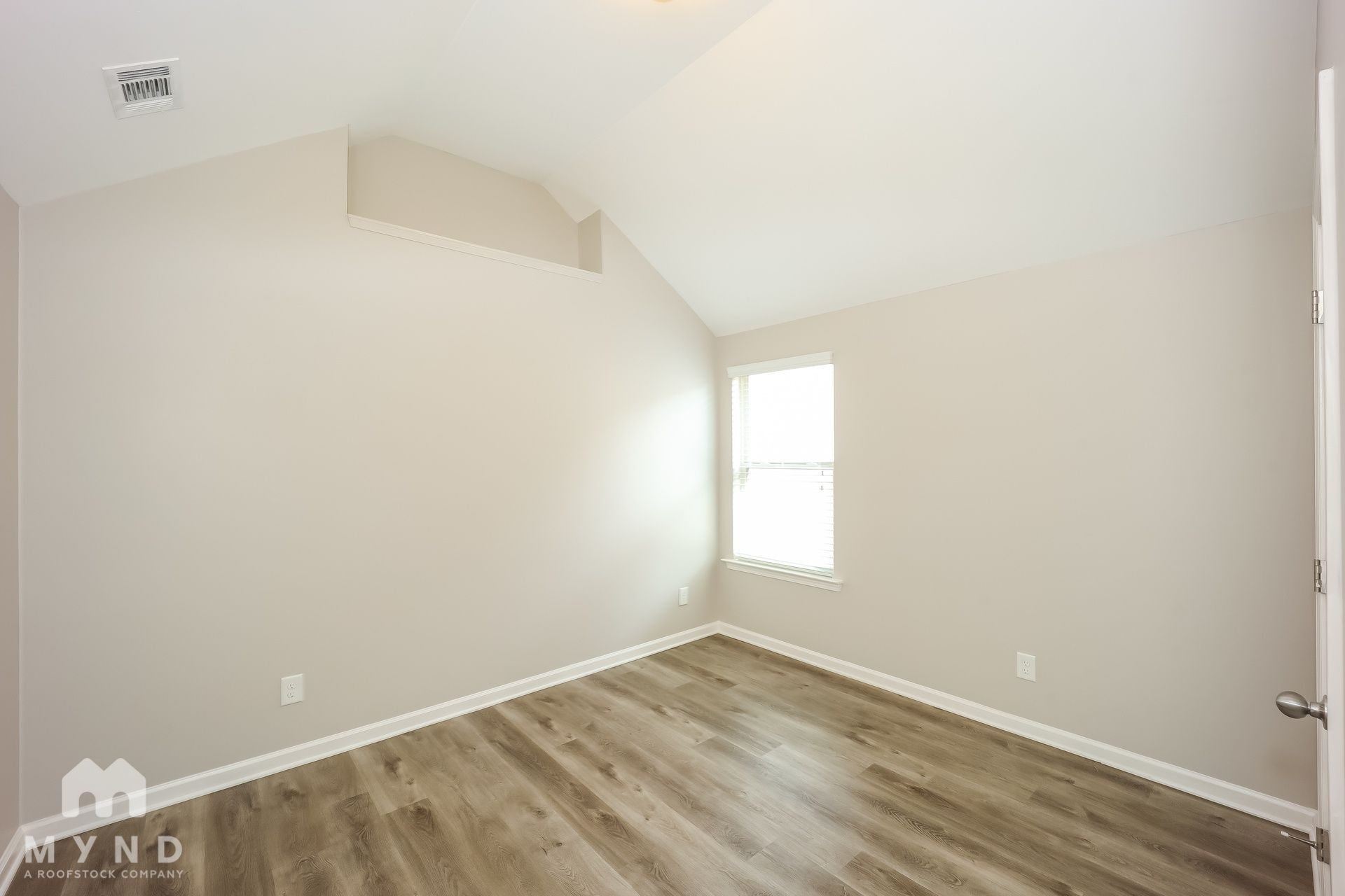 Building Photo - 61 Matador Way