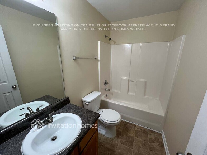 Building Photo - 4138 Ash Tree St SW