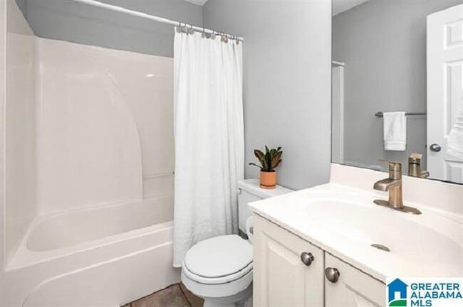 Building Photo - 106 Hidden Creek Cove