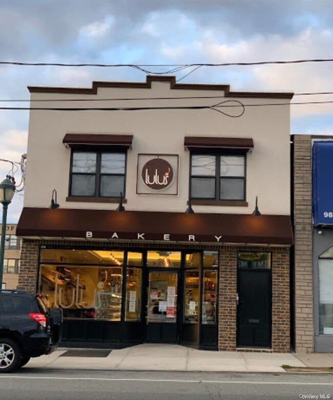 Building Photo - 988 Hempstead Turnpike