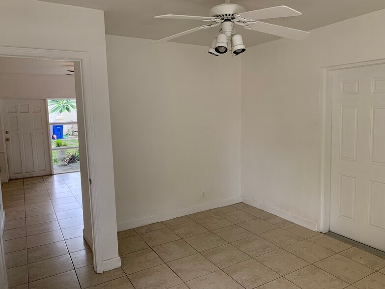 Bedroom 1 - 320 SW 21st St