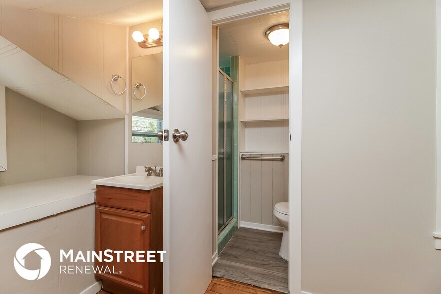 Building Photo - 840 N Florida Ave