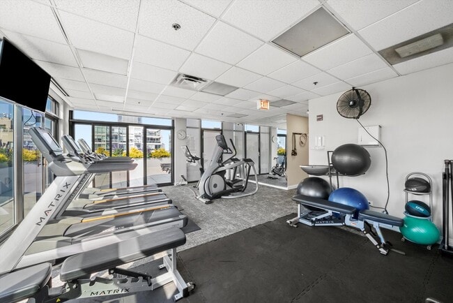 Building Photo - 435 W Erie St