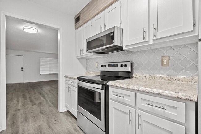 Building Photo - 2350 Bering Dr