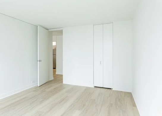 Building Photo - 222 N Columbus Dr