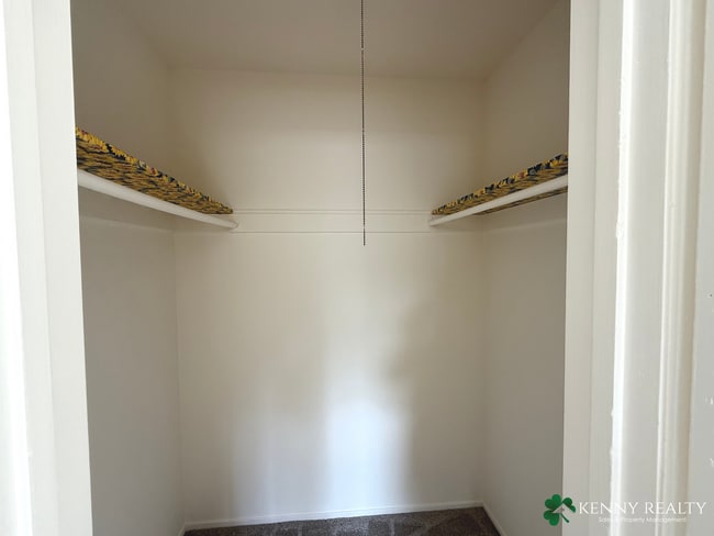 Building Photo - Renovated 3BR Duplex Home – Garage, Laundry, Parking