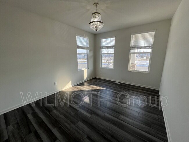 Building Photo - 5374 Noble Crossing Pkwy W