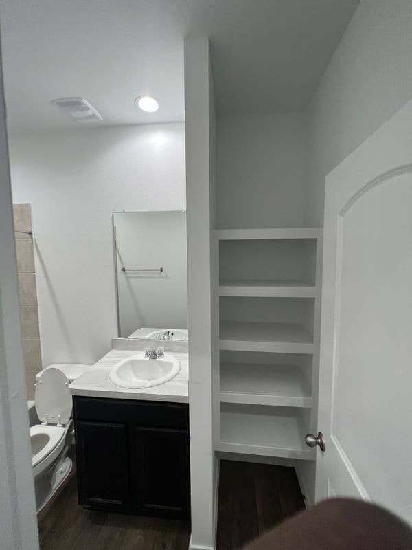 Building Photo - 12418 Pelican Bay Dr
