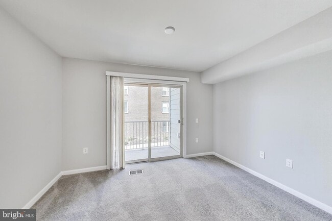 Building Photo - 645 Diamondback Dr