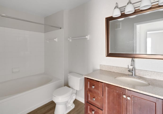 Building Photo - 4295 Summer Landing Dr