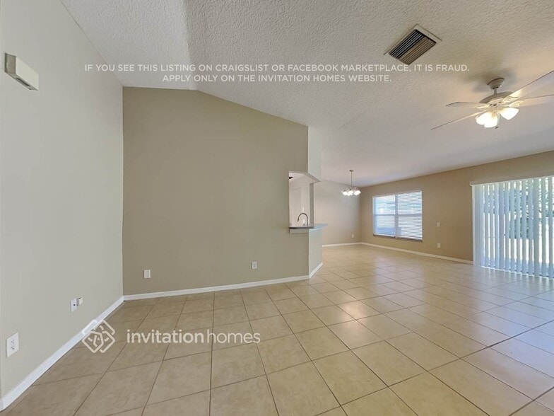 Building Photo - 4709 Rockingchair Dr