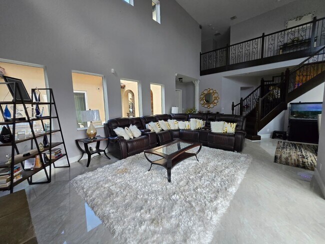 Building Photo - 4102 Artesa Dr