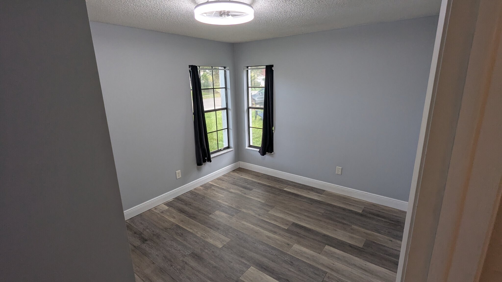Building Photo - 492 Wild Fox Dr