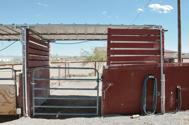 Building Photo - 1381 Soledad Ave