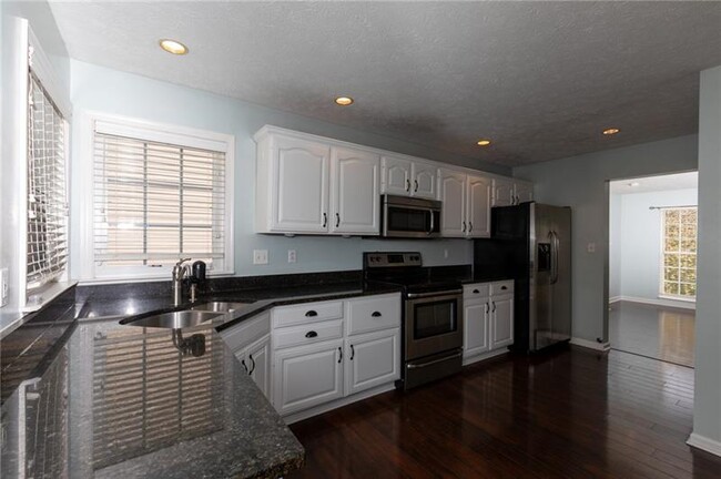 Building Photo - 81306 Lost Valley Dr