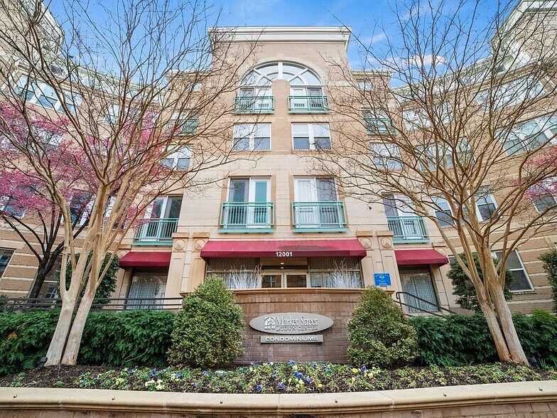 Building Photo - 12001 Market St