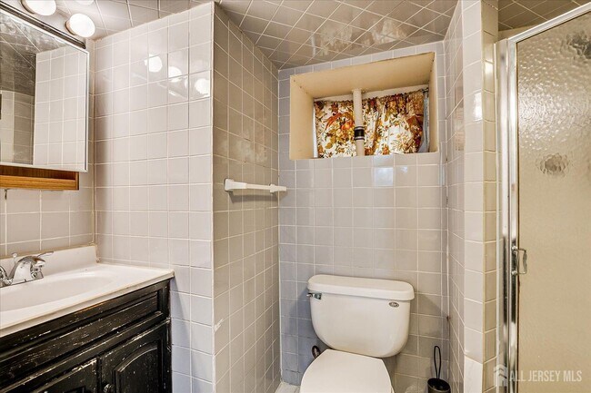 Building Photo - 98 Trieste St