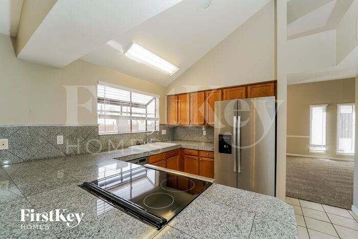 Building Photo - 2701 W Camino De La Joya