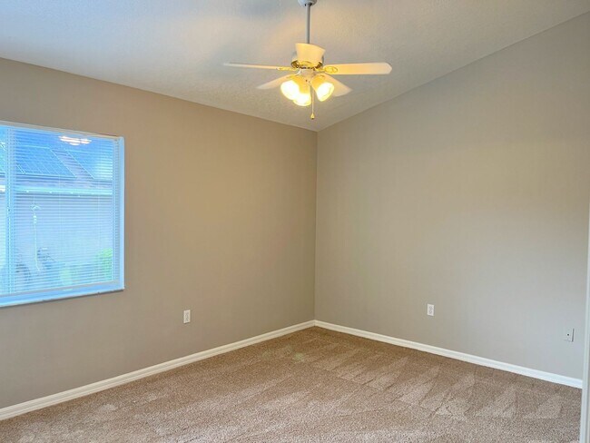 Building Photo - 509 Hillcrest Dr